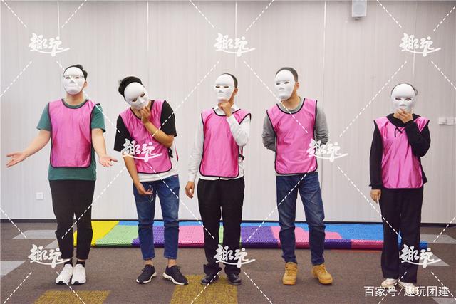 包含最精彩瞬间：张伟三分线外连续得分点燃现场！的词条